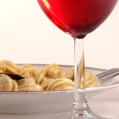Статья - Какое вино подходит под пельмени