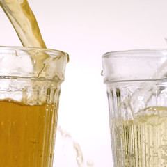 Статья - Сбитень и медовуха: чем они отличаются