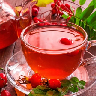 5 вкусных напитков с шиповником, где сохраняется вся его польза