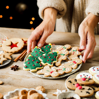 Новогоднее печенье: рецепт теста и идеи украшения