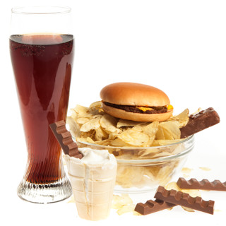 Сколько вредной еды можно съесть в день ребенку?