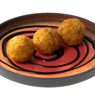 Сладкие аранчини из булгура с сухофруктами