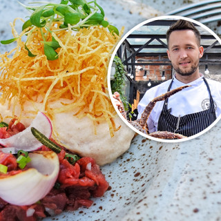 Тартар с креветочным бульоном