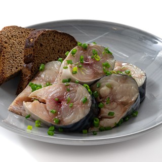 Вкусная скумбрия домашнего посола