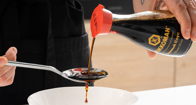 5 интересных способов использования соевого соуса фото