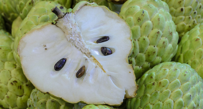 Cахарное яблоко: что это такое и как его есть фото