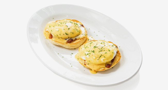 День яиц Бенедикт фото