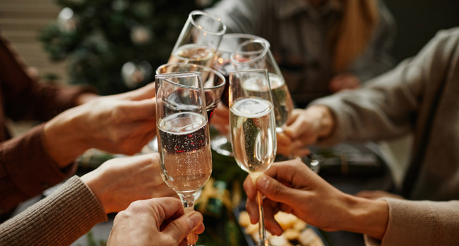 Как не напиться за новогодним столом и что делать, если это случилось фото