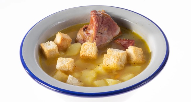 Как приготовить гороховый суп с копченостями фото