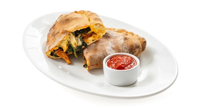 Как приготовить закрытую пиццу кальцоне фото