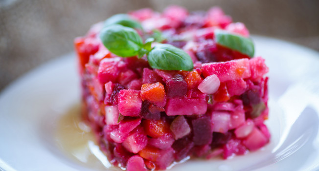 Как сделать винегрет праздничным салатом фото