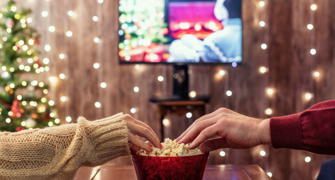 Какие фильмы смотреть на Новый год фото