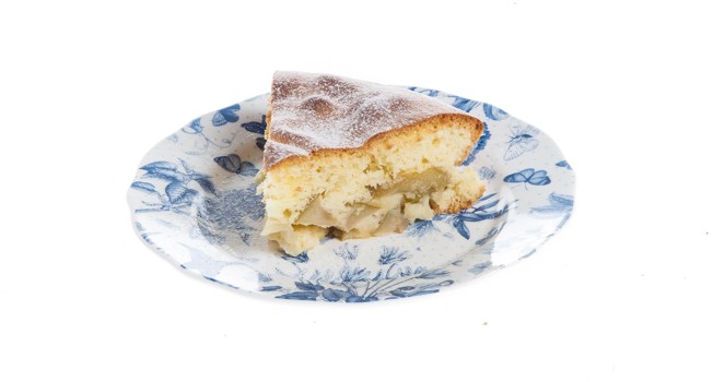 Классическая шарлотка с яблоками фото