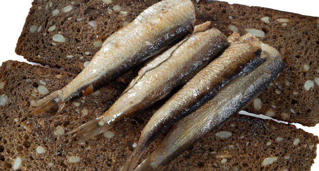 Мишленовские шефы о шпротах фото