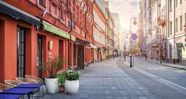 От щуки до тартара из тунца: Патриаршие пруды фото