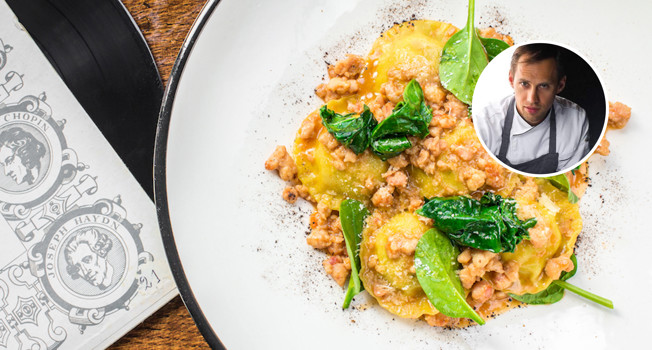 Равиоли с картофелем и рагу из кролика фото