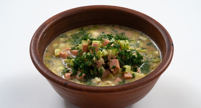 Рецепт окрошки с колбасой, как у бабушки фото