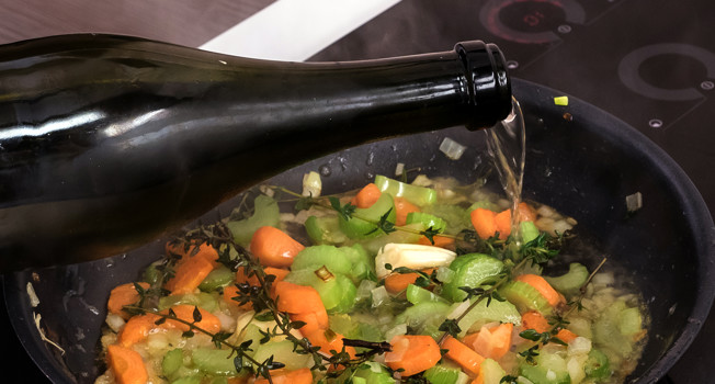 С каким вином готовить — с дешевым или дорогим? фото