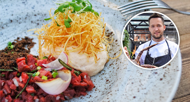 Тартар с креветочным бульоном фото