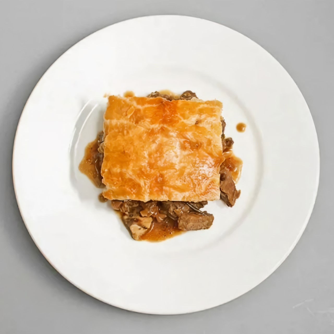 Английский пирог с бараньими почками и белыми грибами Андрея Бугайского