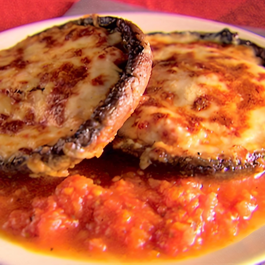 Баклажаны с пармезаном под соусом маринара