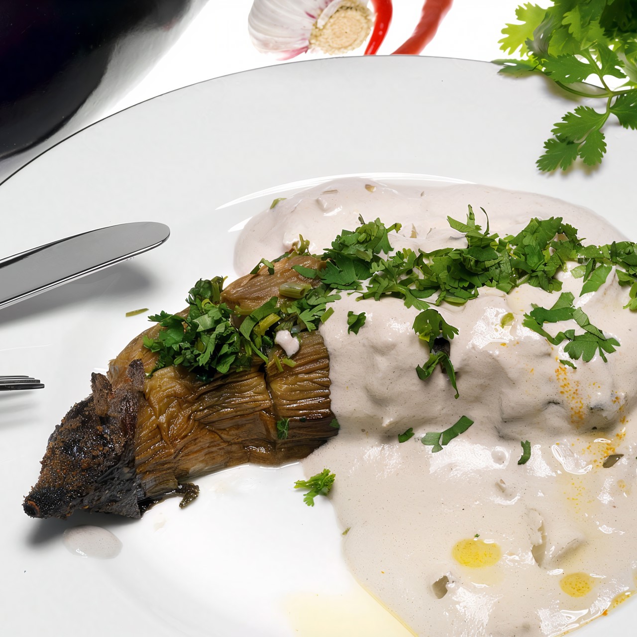 Баклажаны с соусом бажи