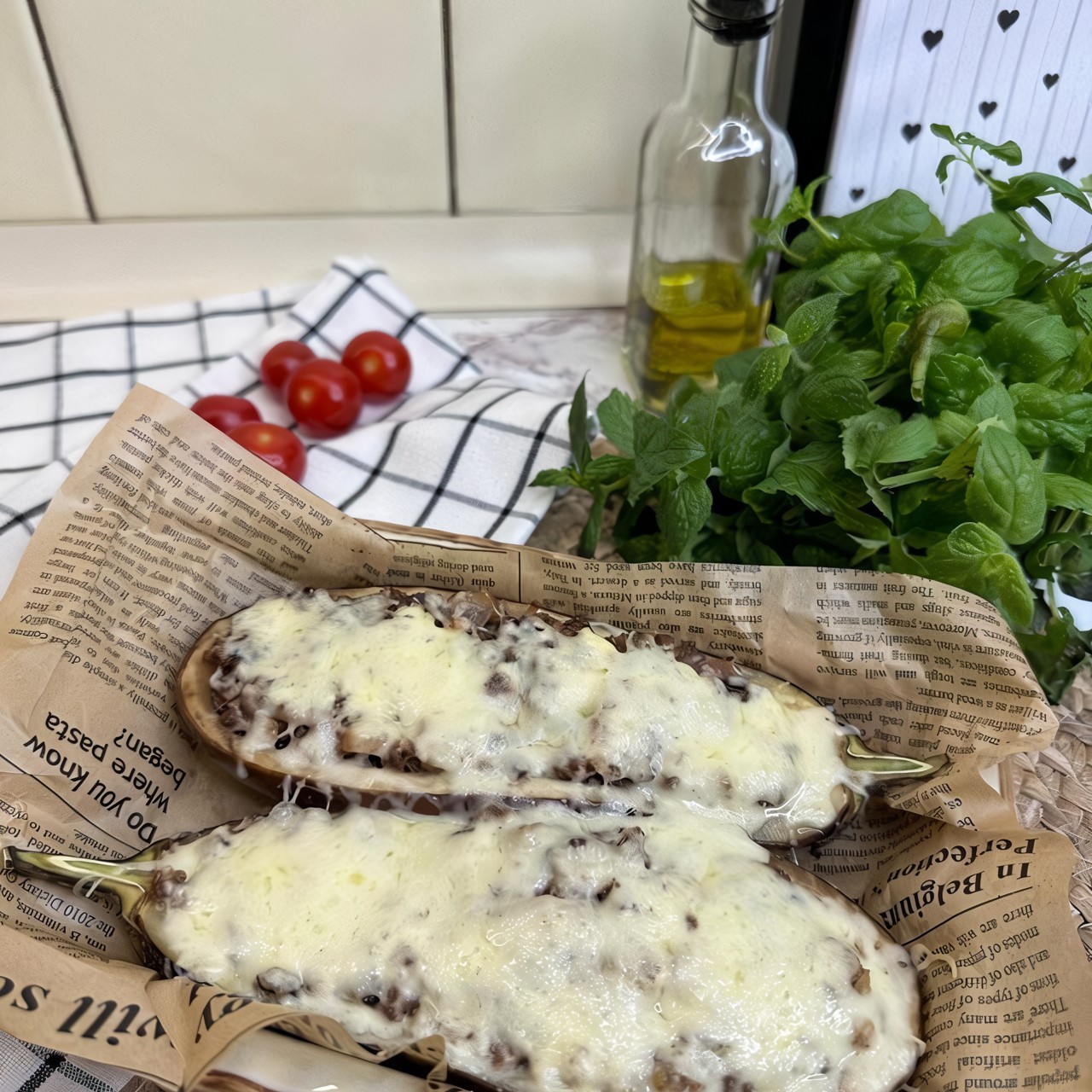 Баклажаны с фаршем и сыром