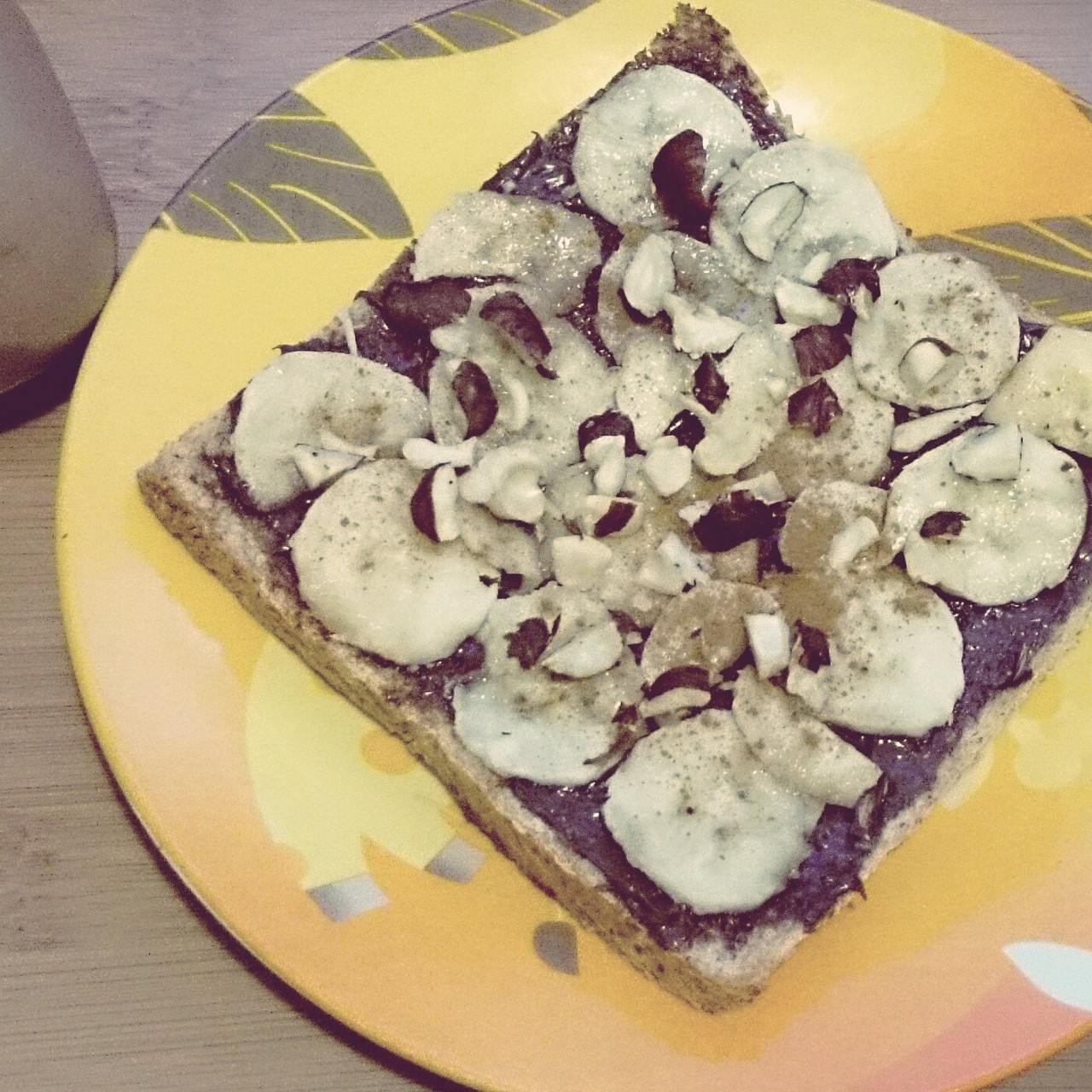 Бананово-ореховый сэндвич с нутеллой