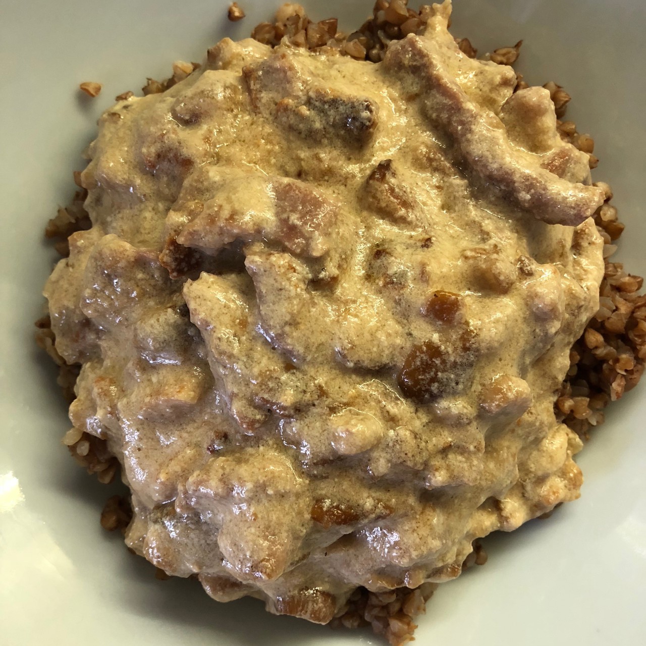 Бефстроганов из телятины с грибами в мультиварке