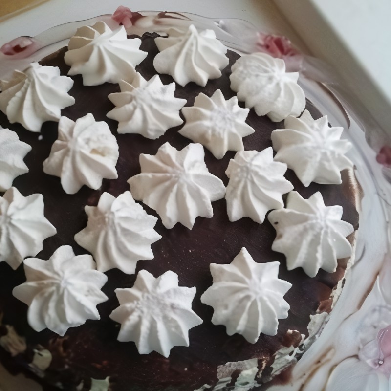 Быстрый ореховый торт с воздушным кремом