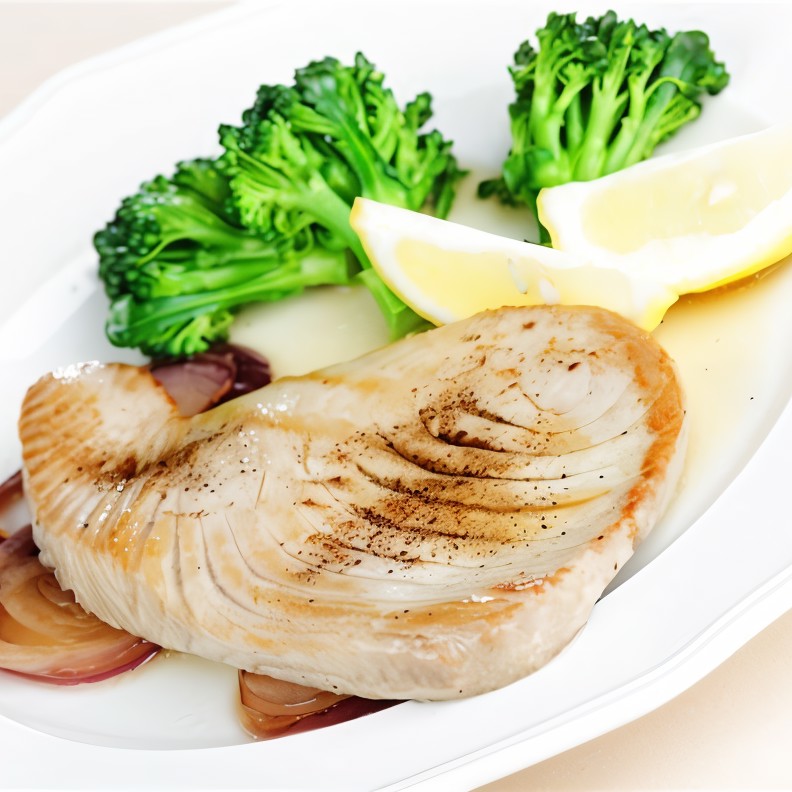 Быстро обжаренный тунец