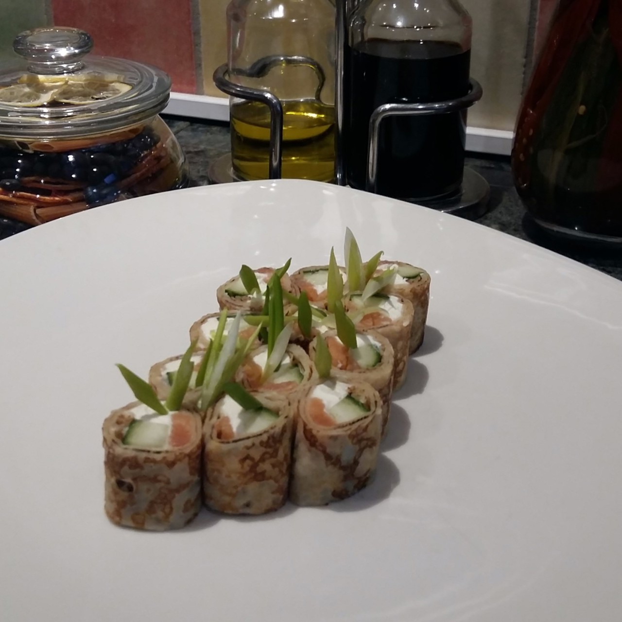 Блинчики с лососем и сыром