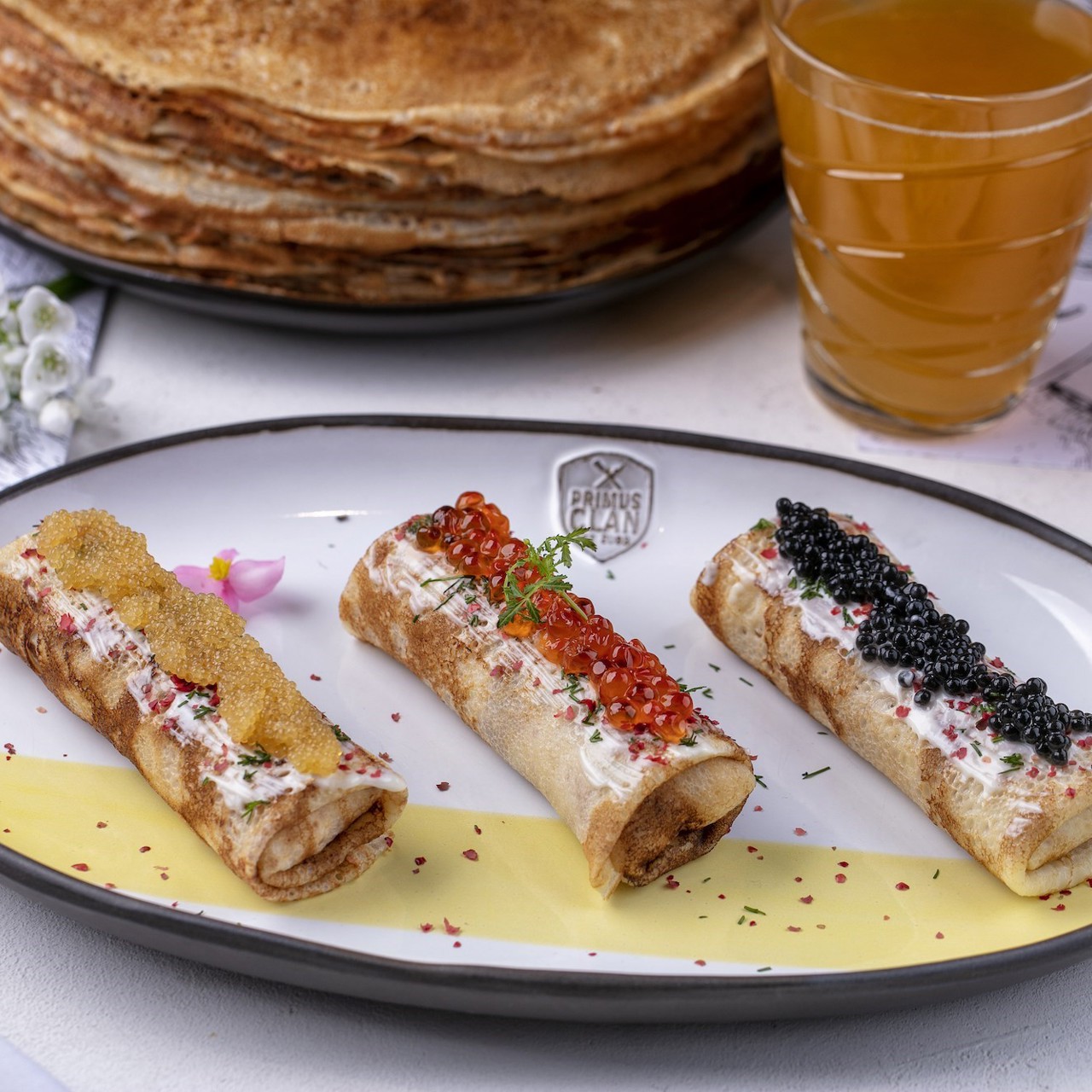 Блины на пиве с крабовым мясом