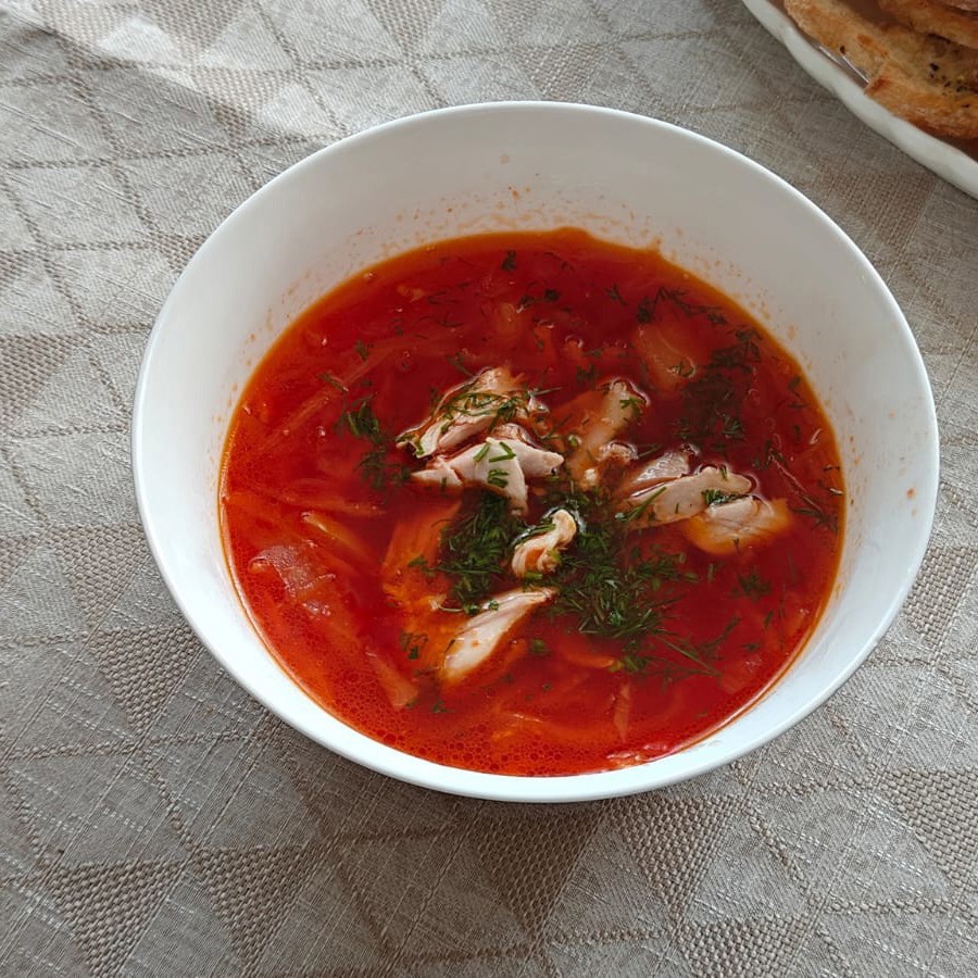Борщ на курином бульоне