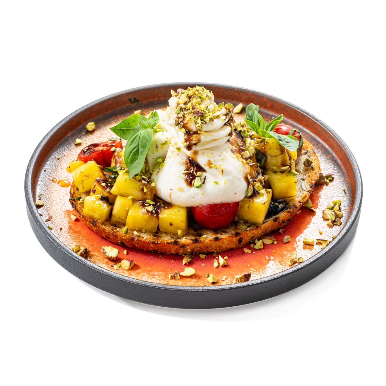 Брускетта с ананасом на гриле и бурратой