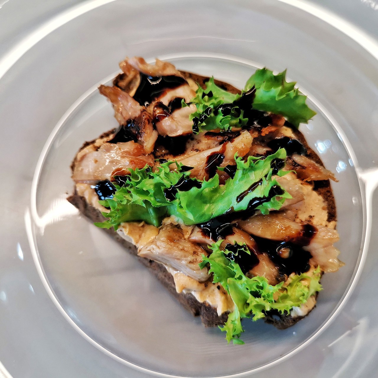 Брускетта с перепелом