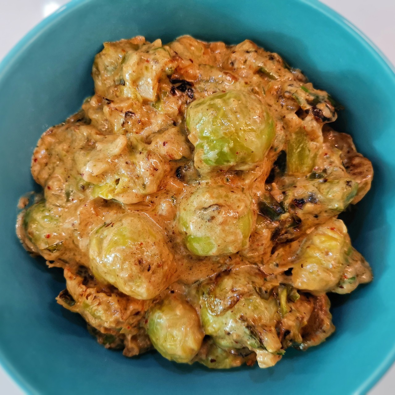 Брюссельская капуста со сливками и сыром