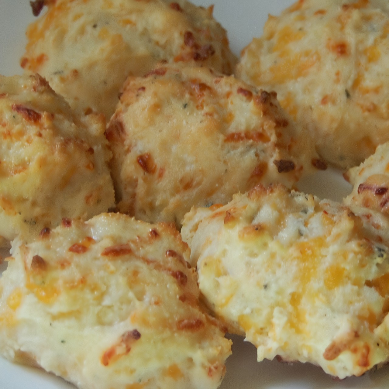 Булочки с чеддером