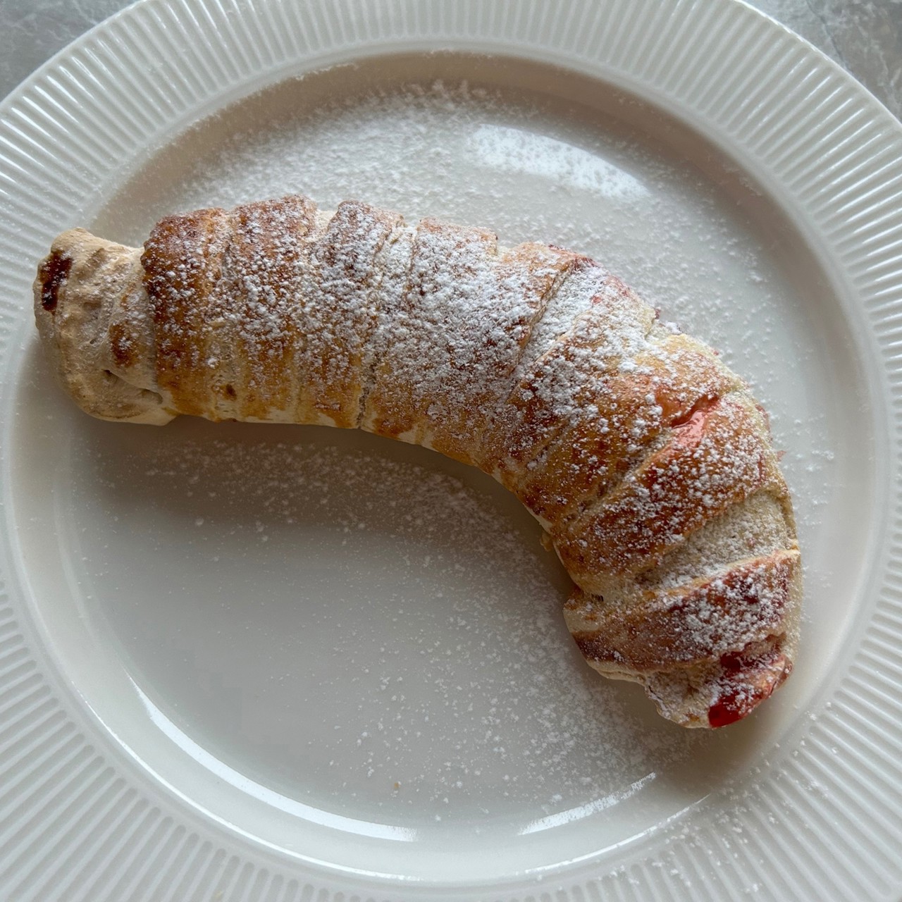 Булочки с клубникой