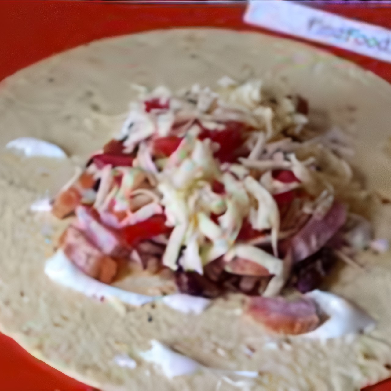 Буррито с колбасой для завтрака