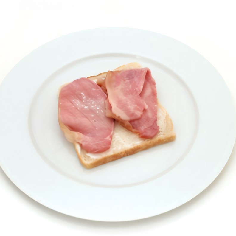 Бутерброды с копченой корейкой под хреном