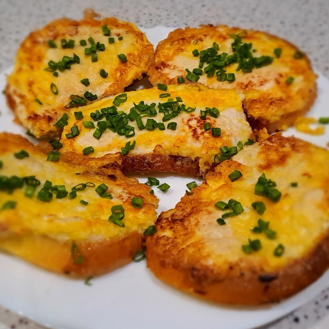 Бутерброды на сковороде