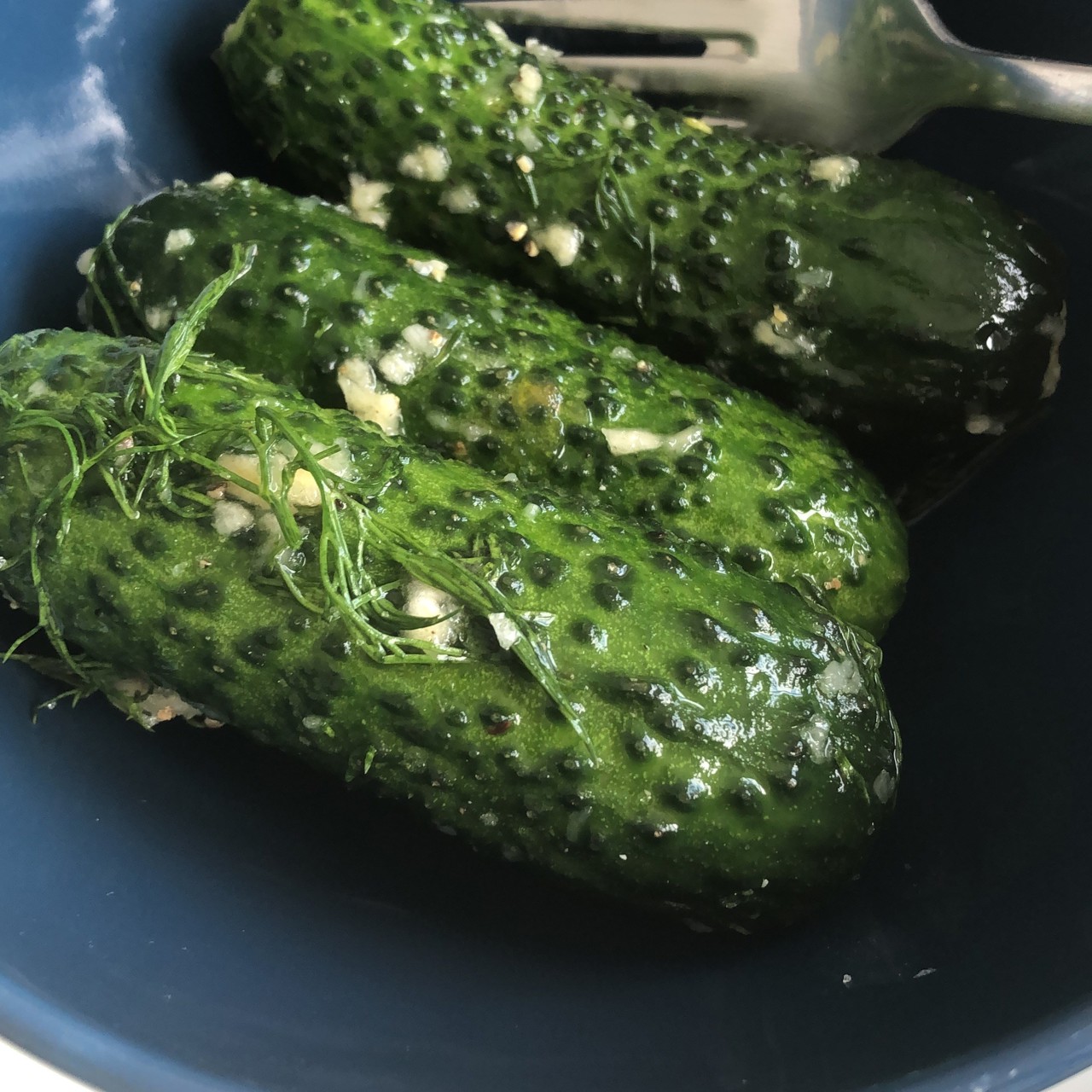 Быстрые малосольные огурцы с тмином