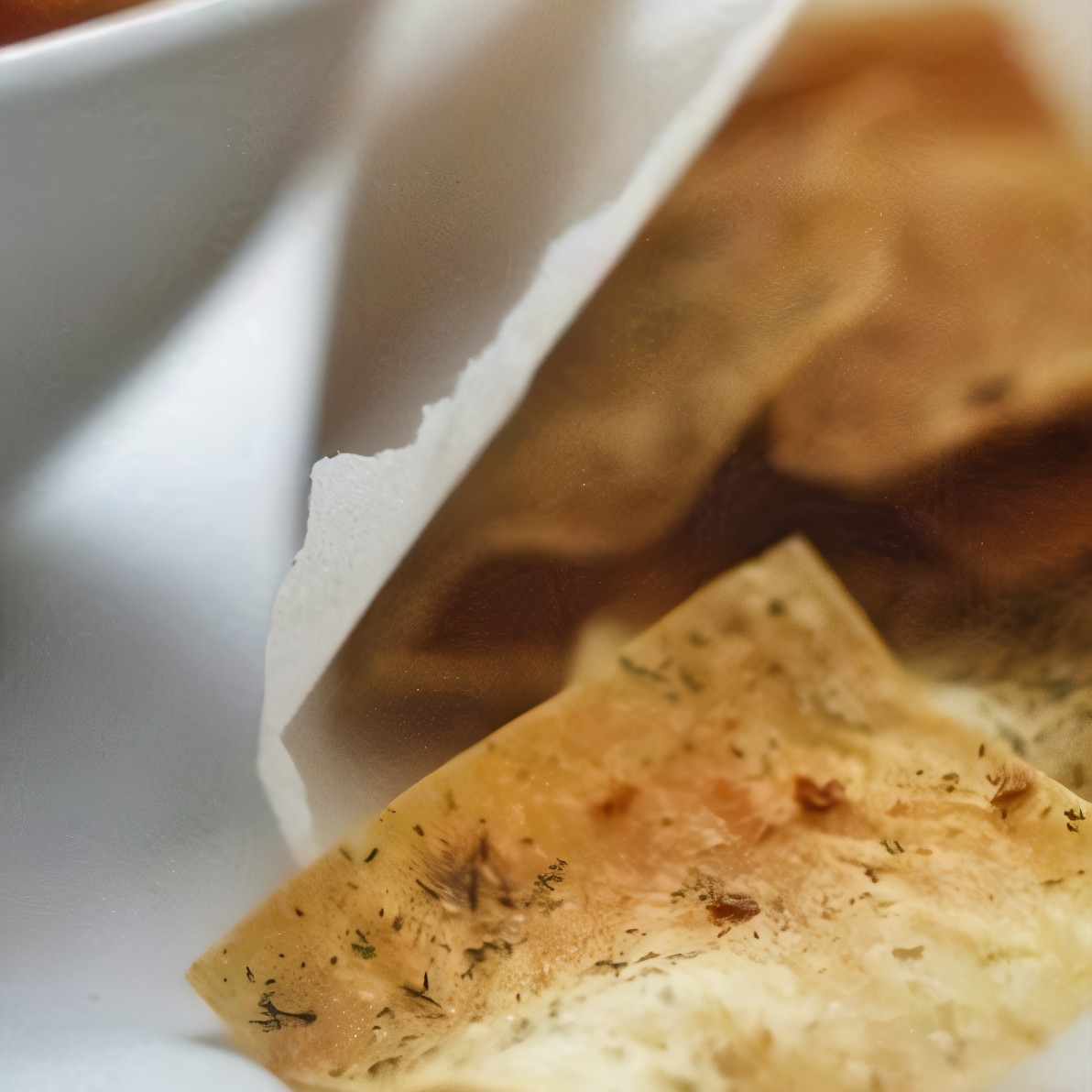 Чесночные чипсы из лаваша