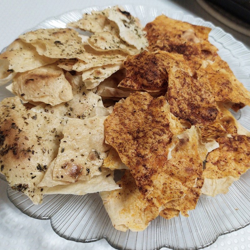 Чипсы из лаваша с паприкой и прованскими травами