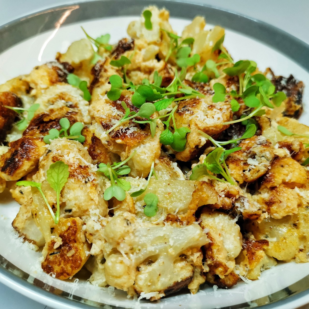 Цветная капуста в кляре с сыром