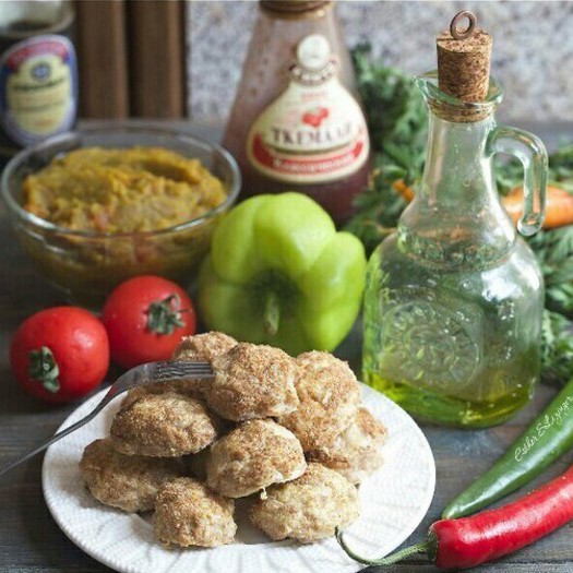 Диетические котлеты из индейки с кабачком