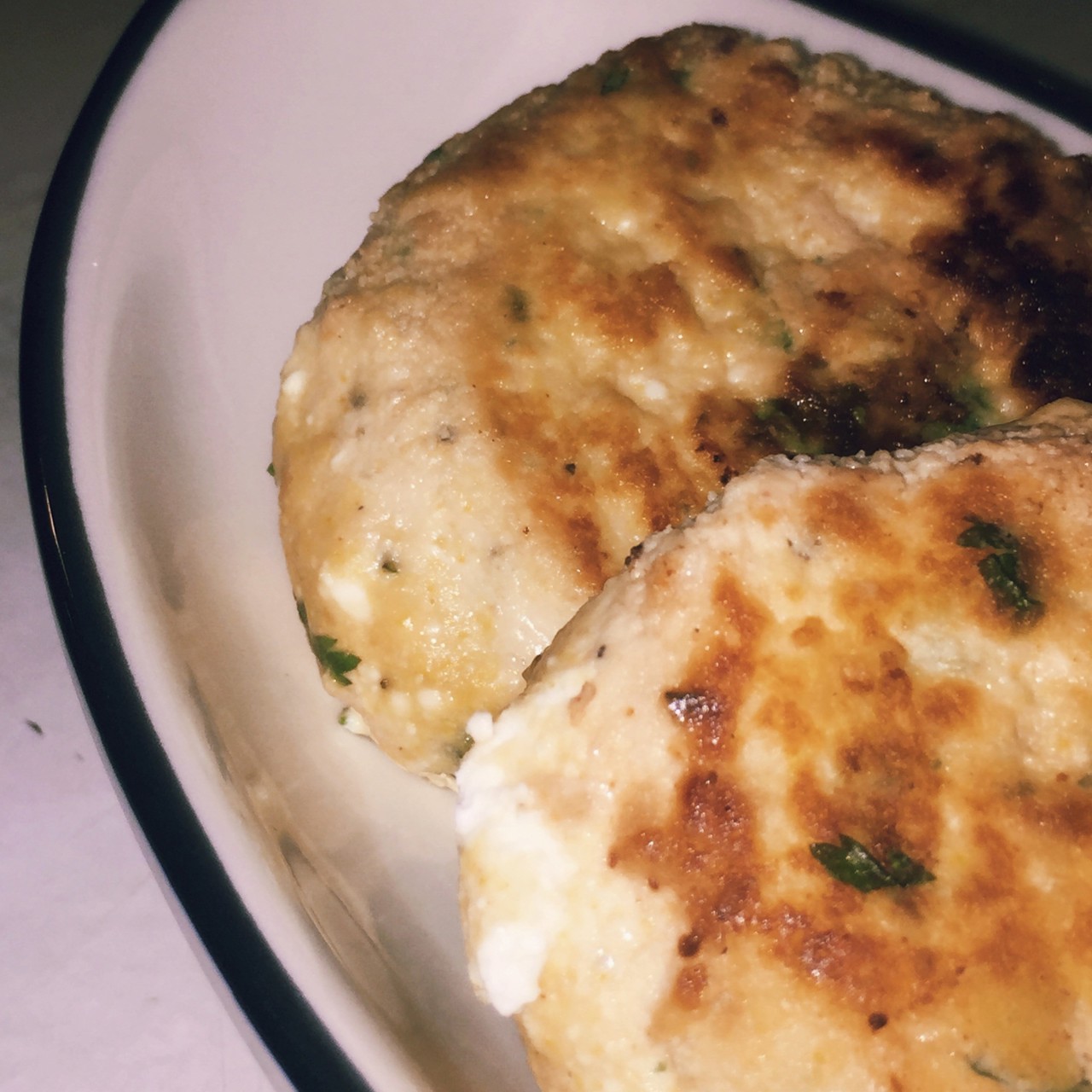 Диетические котлеты из курицы и творога