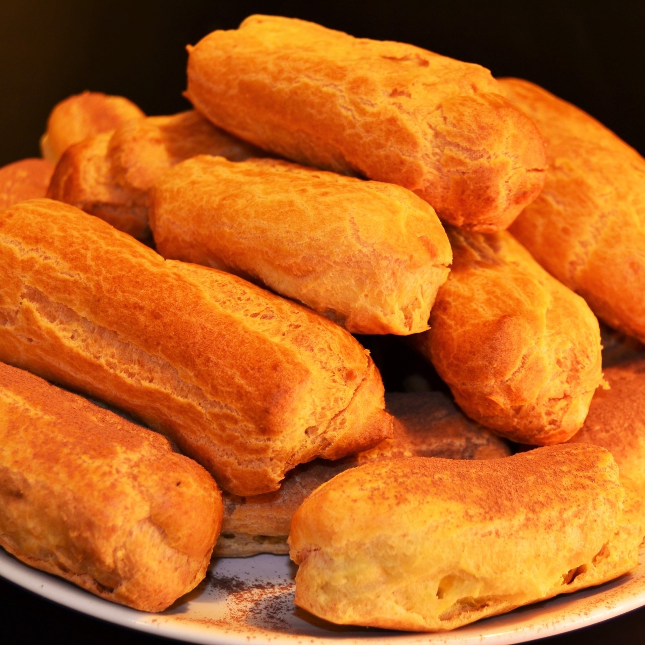 Эклеры с шоколадно-сливочным сыром