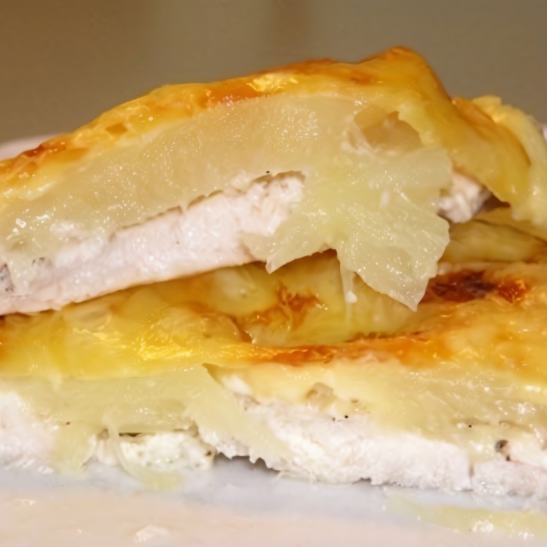 Филе цыпленка под ананасами